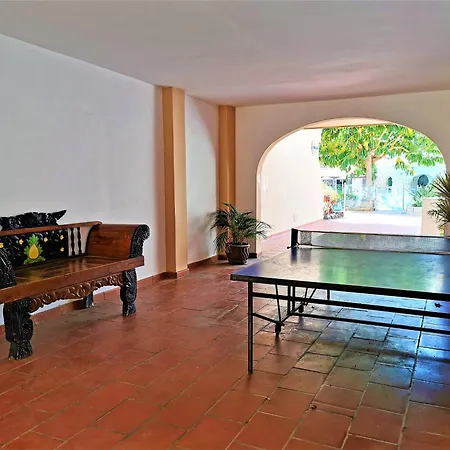 Strelitzia - Ocean View & Heated Pool & Ac