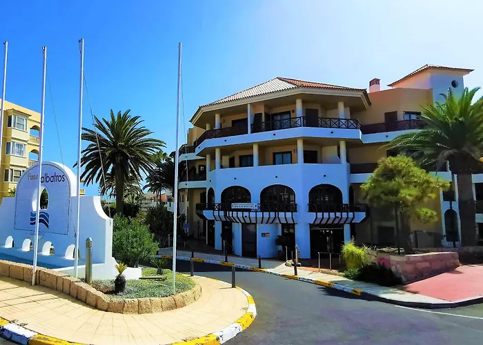 Strelitzia - Ocean View & Heated Pool Appartement *