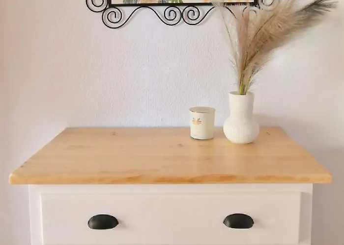 Strelitzia - Ocean View & Heated Pool