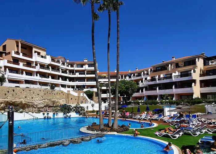 Strelitzia - Ocean View & Heated Pool *