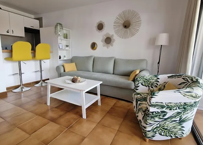 Strelitzia - Ocean View & Heated Pool *