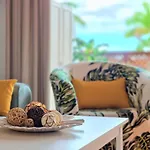 Strelitzia - Ocean View & Heated Pool & Ac Lägenhet