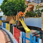 Apartman Strelitzia - Ocean View & Heated Pool
