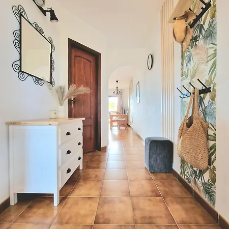 Strelitzia - Ocean View & Heated Pool & Ac San Miguel de Abona