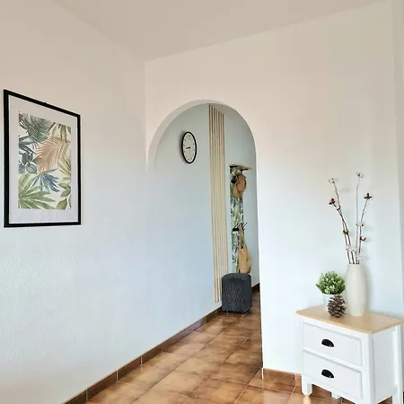 Strelitzia - Ocean View & Heated Pool & Ac