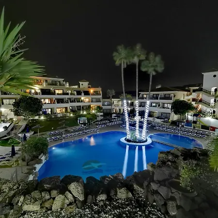 Strelitzia - Ocean View & Heated Pool Apartment San Miguel de Abona