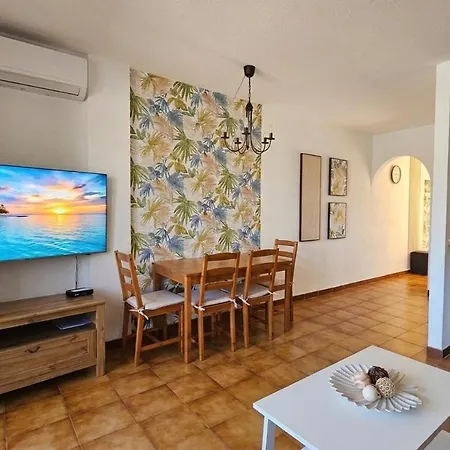 Strelitzia - Ocean View & Heated Pool & Ac Lägenhet