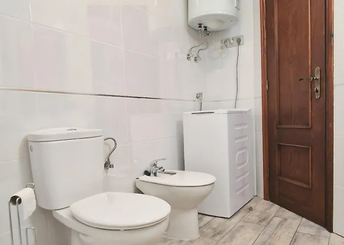 Strelitzia - Ocean View & Heated Pool