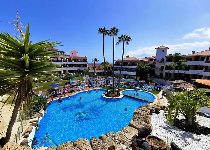 Strelitzia - Ocean View & Heated Pool *